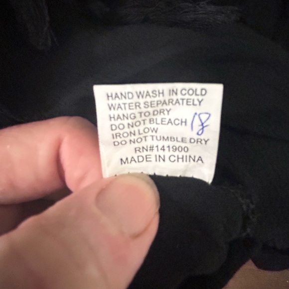 Boutique Cold Shoulder Shirt  Size Large. Colorful Embroidery Pompoms Tassel Tie - Picture 3 of 10